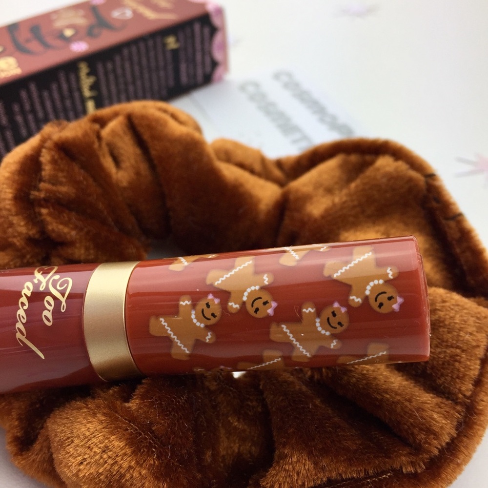 Too Faced Gingerbread Girl Lippie w/FREE GIFT ✨188 - Picture 6 of 8